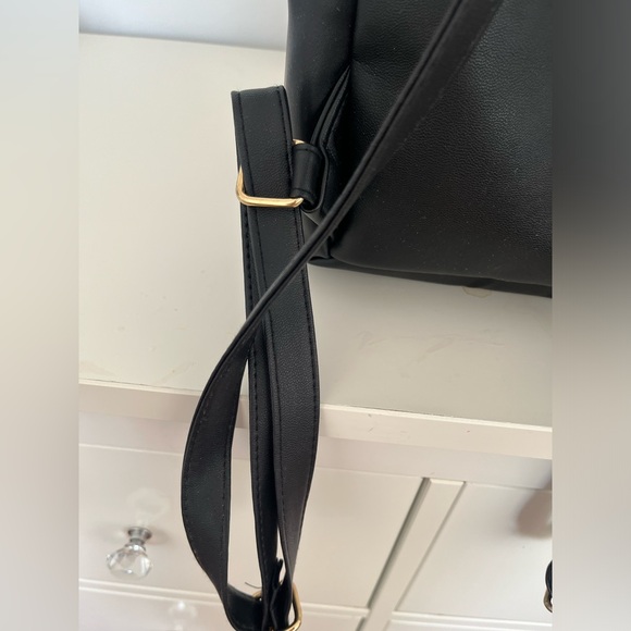 mini backpack in black. great for day trips/activities! - Picture 7 of 8